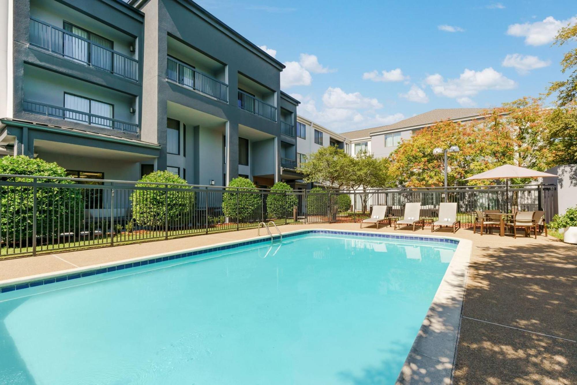 Courtyard By Marriott Dallas Lewisville Exterior foto